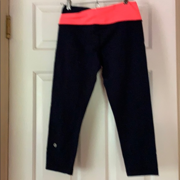 Lululemon leggings - Picture 2 of 3